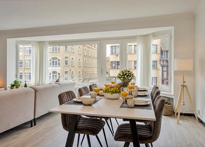 Flat Julien De Panne